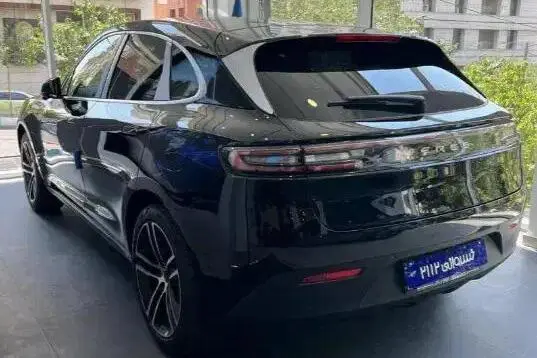 پیش فروش ایرس، HM5 EREV