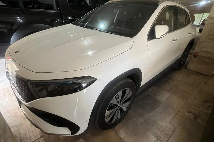 بنز،  کلاس EQA