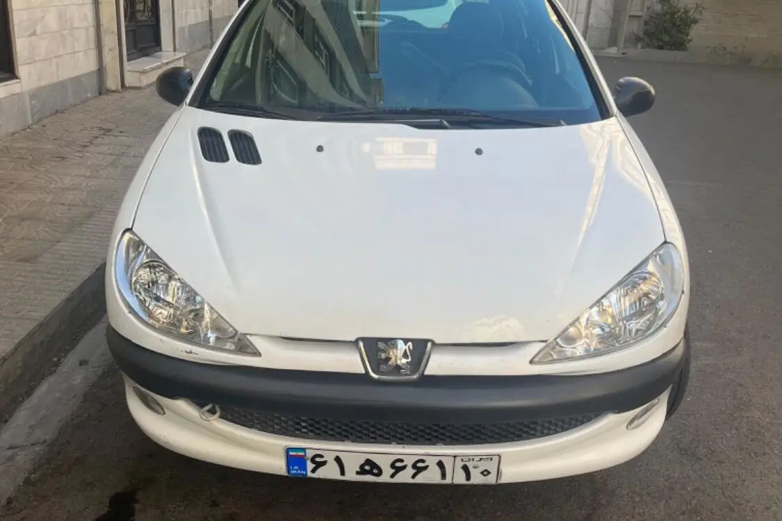 پژو،  206