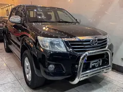 تویوتا، هایلوکس دو کابین