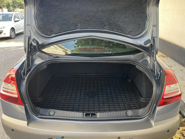 رنو، مگان (وارداتی)