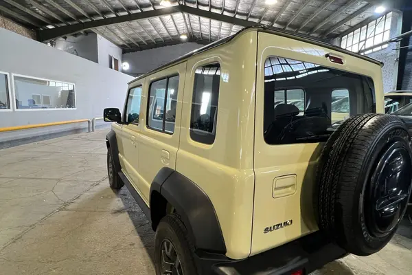 سوزوکی، جیمنی 5 در