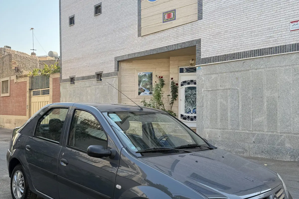 رنو،  پارس تندر