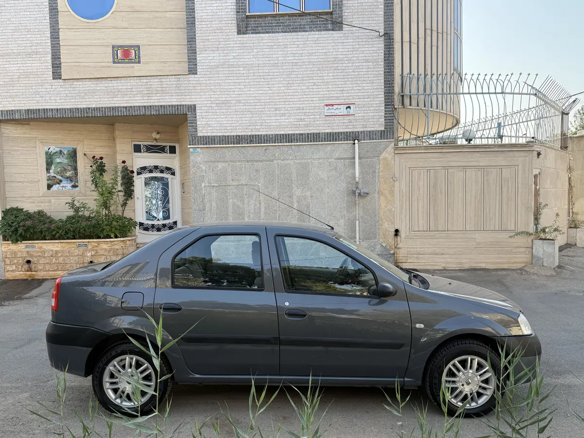 رنو،  پارس تندر