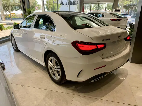 بنز، کلاس A سدان