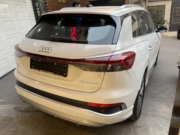 آئودی، Q4 e-tron