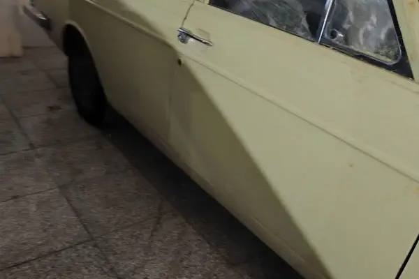 پیکان، سدان