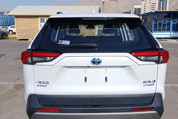 تویوتا، راوفور هیبرید