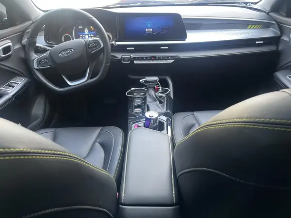 ام وی ام، X33 کراس