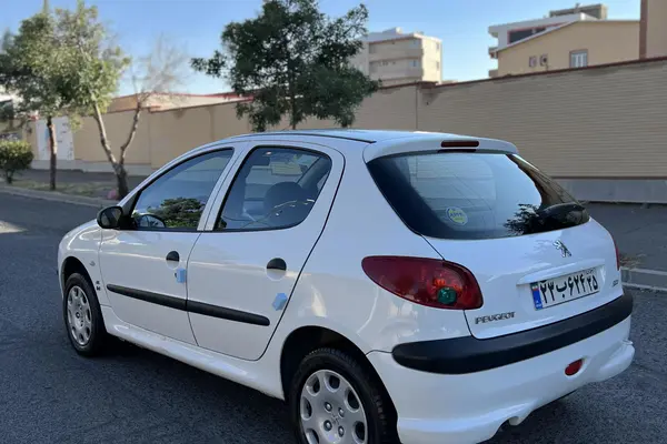 پژو  206