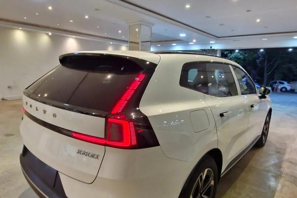 ولوو  XC70