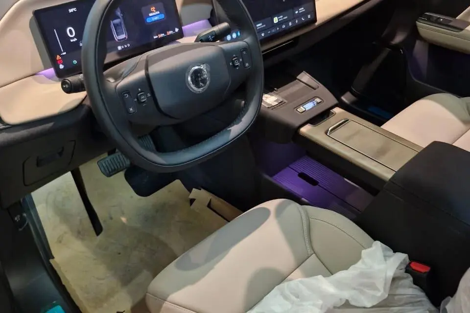 ولوو  XC70