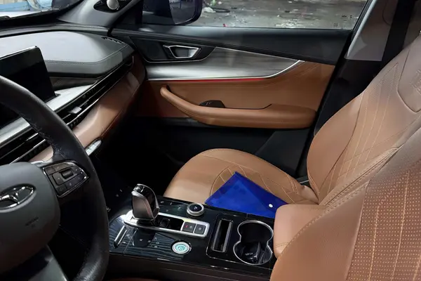 فونیکس، تیگو 8 پرو هیبرید (F8 PRO PHEV)