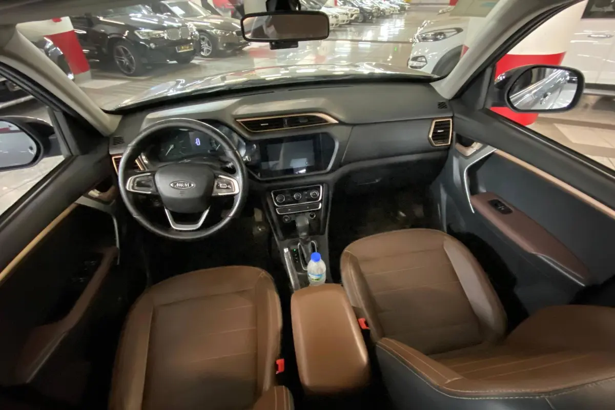 ام وی ام،  X33 S