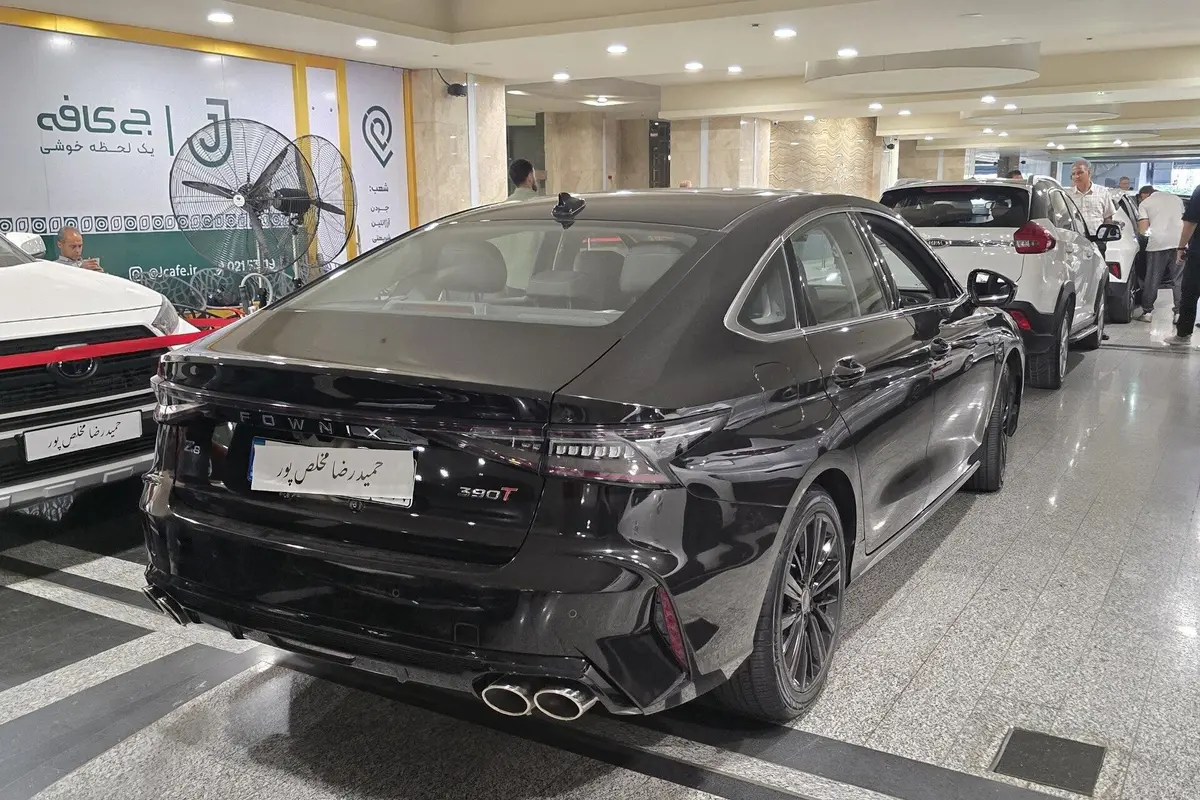 فونیکس،  آریزو 8 (Z8)
