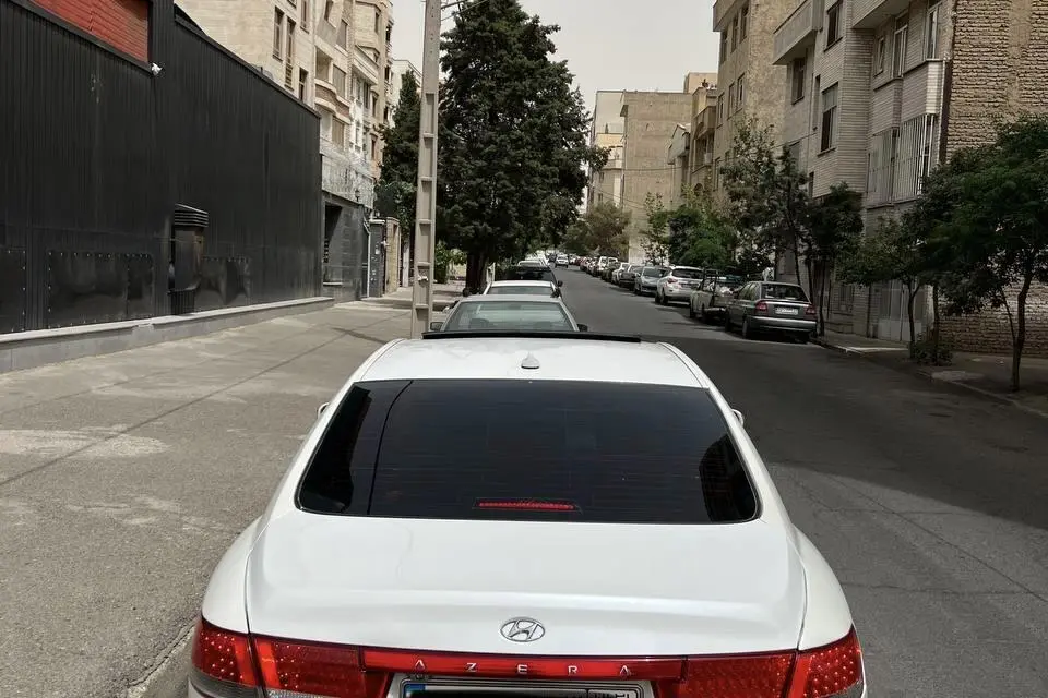 هیوندای،  آزرا (گرنجور)