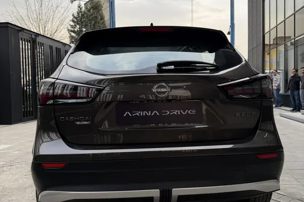 نیسان، قشقایی