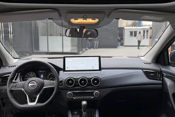 نیسان، قشقایی