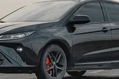 فونیکس، آریزو 6 جی تی (Z6 GT)