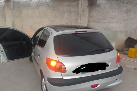 پژو، 206