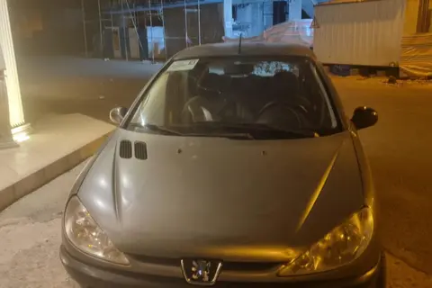 پژو، 206