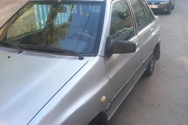 پراید، صندوق دار