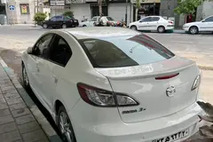 مزدا، 3 نیو صندوق دار