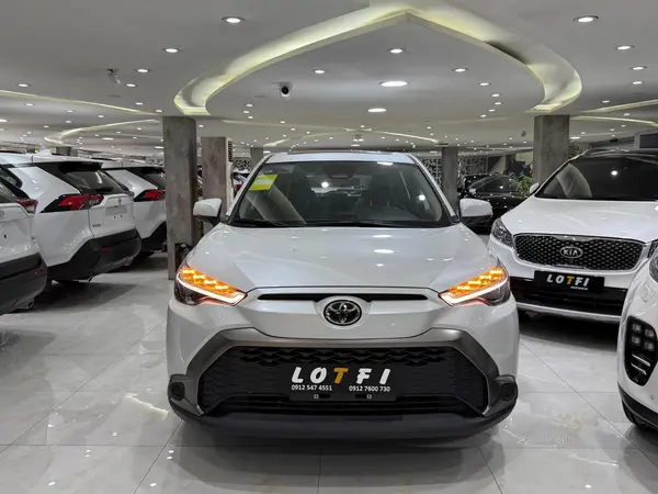 تویوتا، فرانت لندر هیبرید