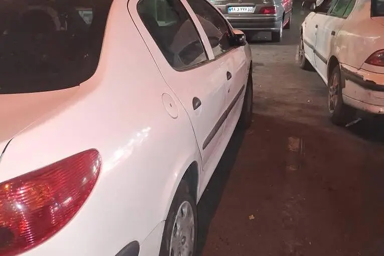پژو،  206