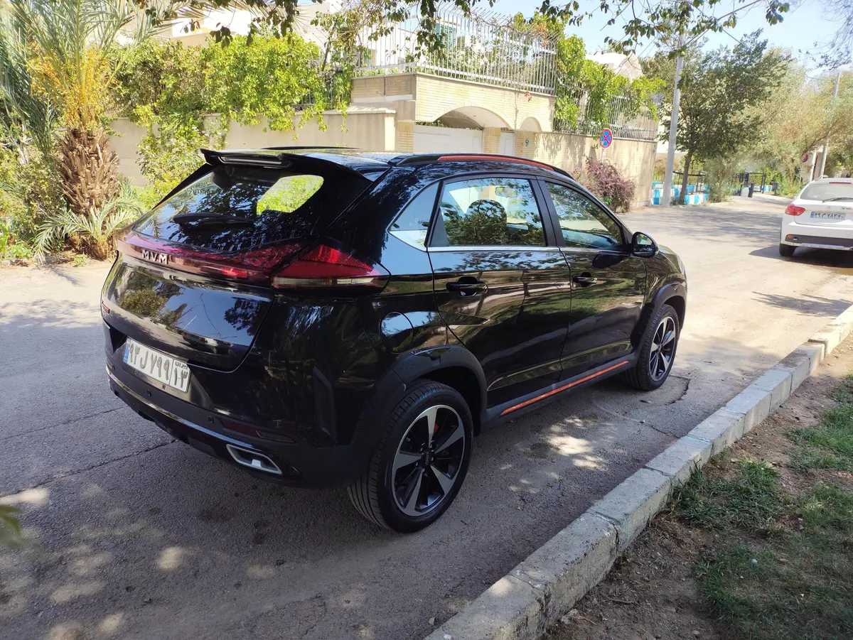 ام وی ام،  X33 کراس