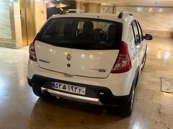 رنو، ساندرو استپ وی