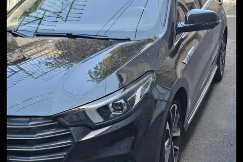 فونیکس، آریزو 6 پرو