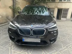 ب ام و، X1