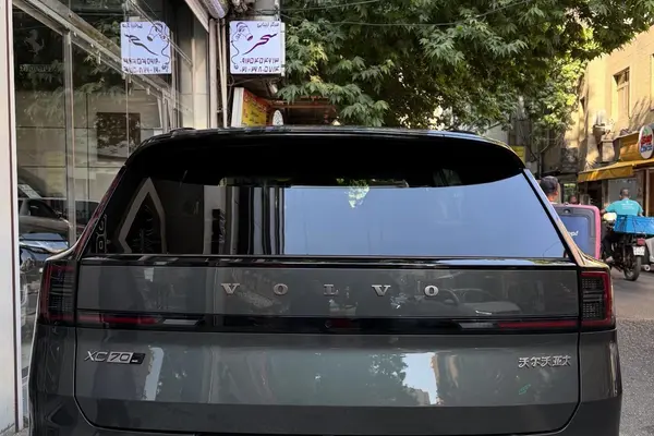 ولوو  XC70