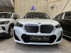 ب ام و، iX1