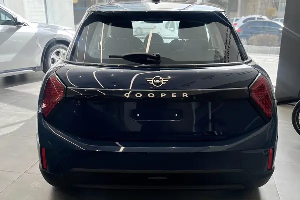 مینی، کوپر