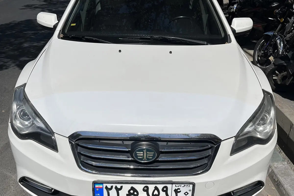 بسترن،  B50F
