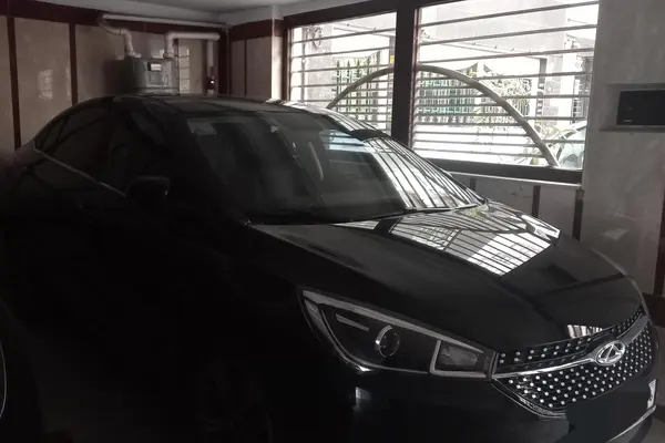 چری، آریزو 5T