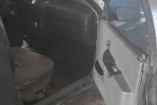 پراید، صندوق دار