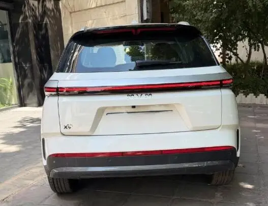 ام وی ام،  X77