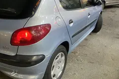 پژو، 206