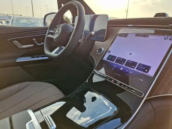 بنز  EQE SUV