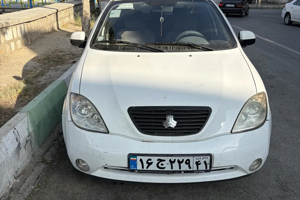 تیبا،  هاچ بک