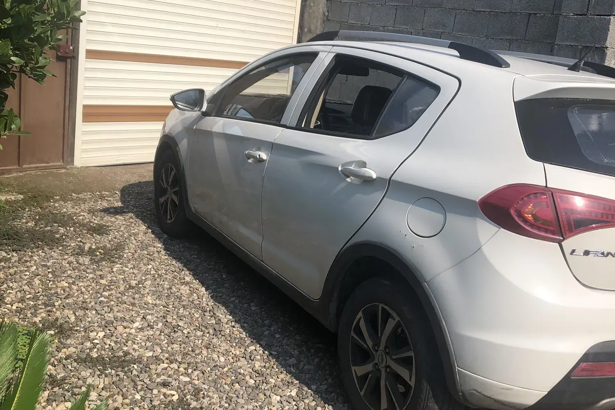 لیفان،  X50