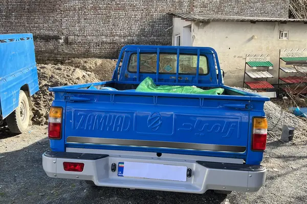 زامیاد، وانت نیسان