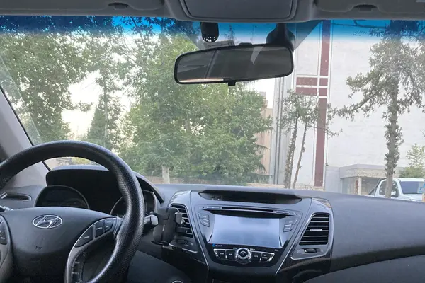 هیوندای  النترا