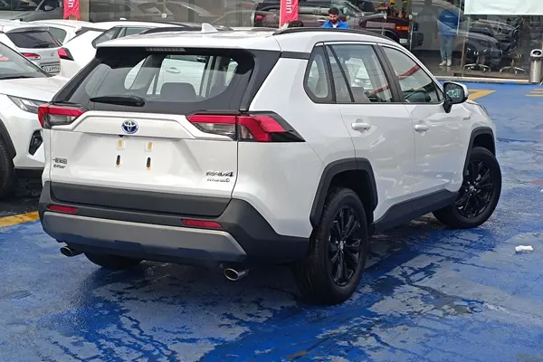 تویوتا، راوفور هیبرید