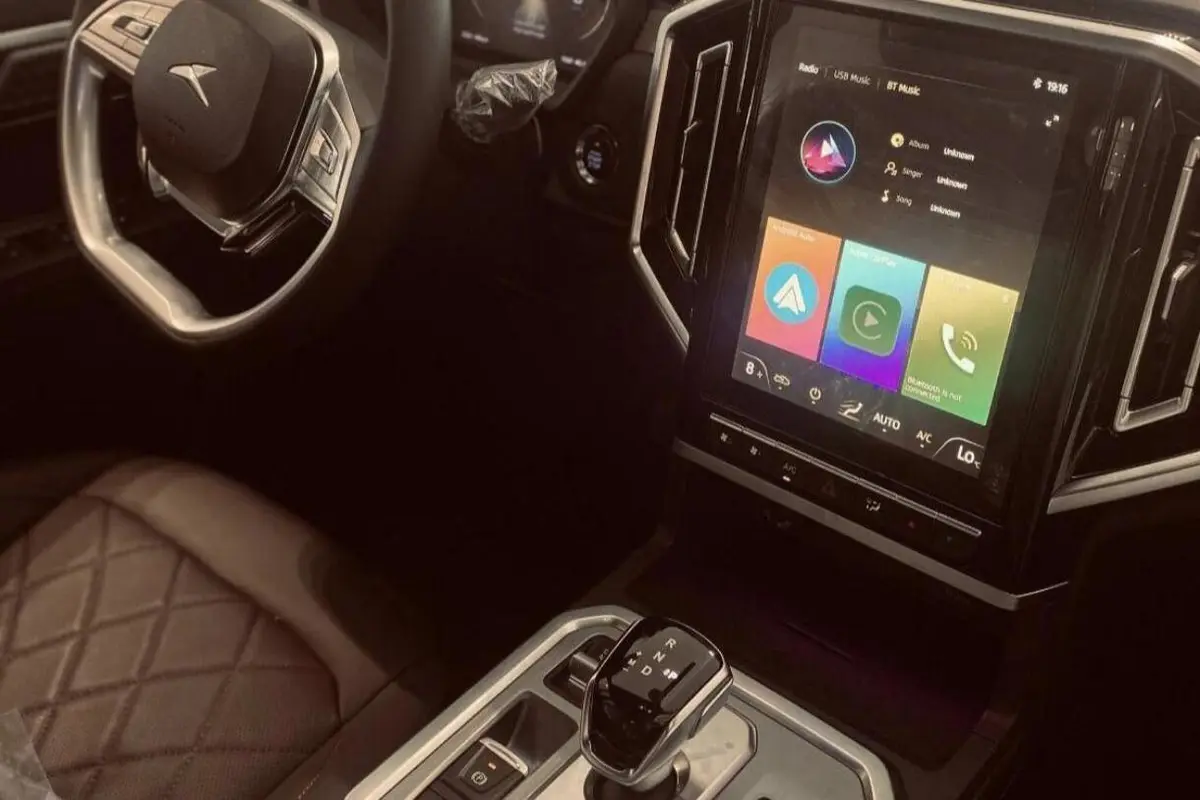 کی ام سی،  T9