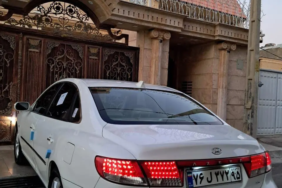 هیوندای  آزرا (گرنجور)