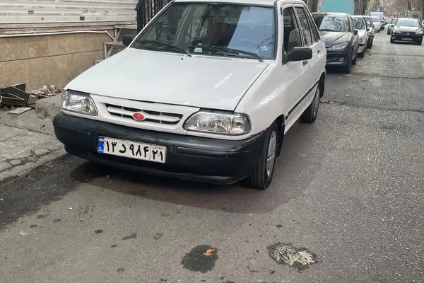 پراید، صندوق دار